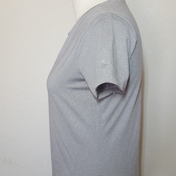 Izod | Fitness Tee | X-Small - Picture 3 of 6